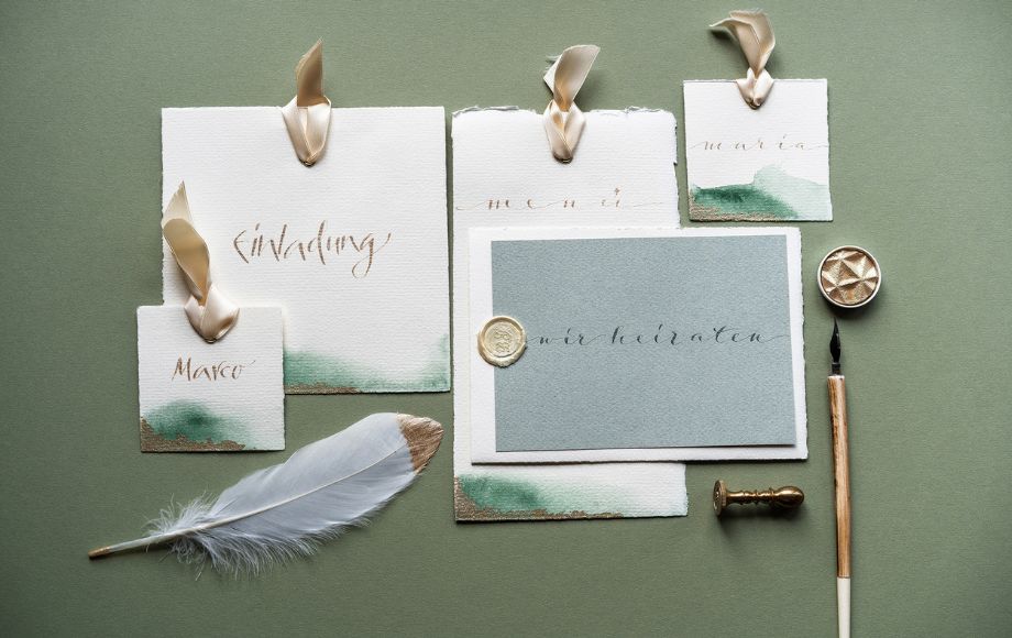 Creatives mit Herz zeigt Beispiele ihrer Arbeit im Farbschema grün