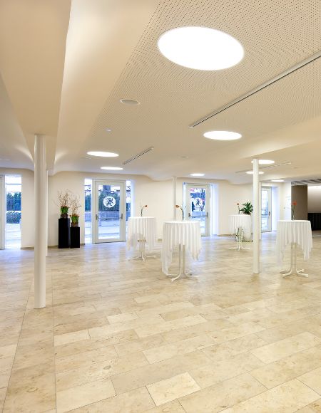 Foyer Löwensaal Hohenems für Hochzeiten und standesamtliche Trauungen.